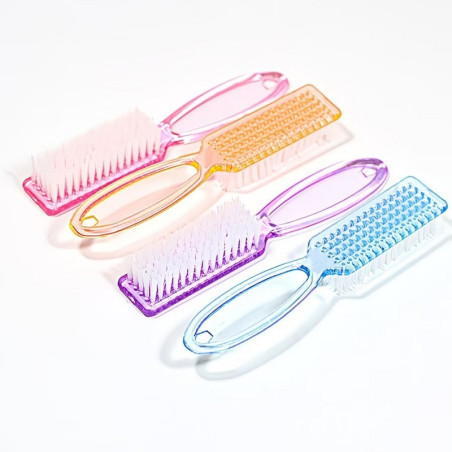Brosse pour dépoussiérer les ongles