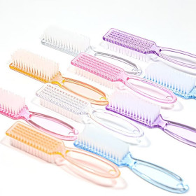 Brosse pour dépoussiérer les ongles